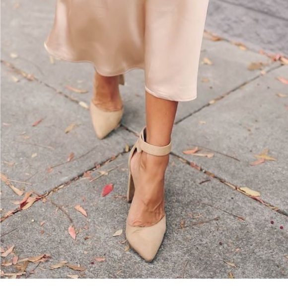 Steve Madden Ankle Strap Block Heel - Picture 8 of 8